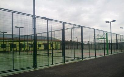 球場圍網(wǎng).jpg 球場圍網(wǎng).jpg